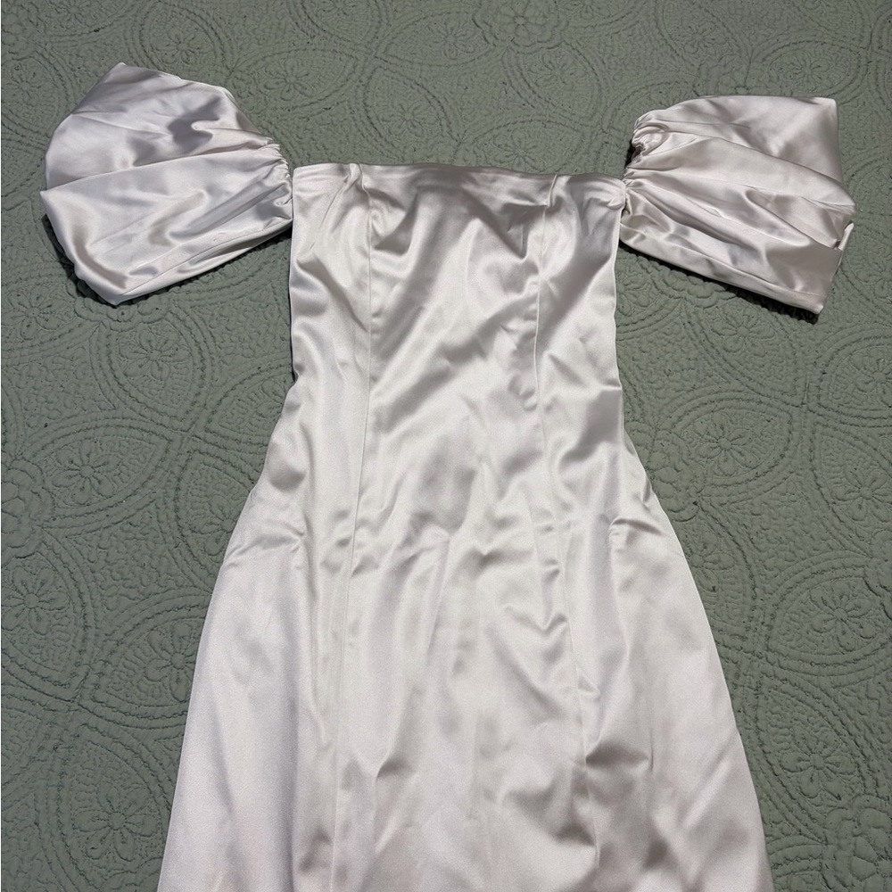 Abercrombie & Fitch White Satin Off-Shoulder Puff Sleeve Mini Dress XS